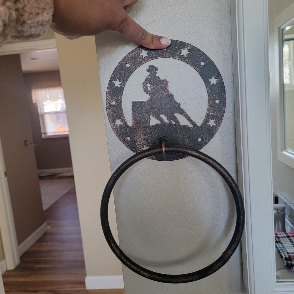 Western towel hanger